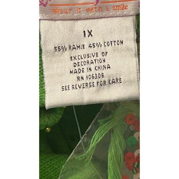 Quacker Factory Green Christmas V-Neck Sweater - Sequin Santa Claus - 1X - NEW - Picture 10 of 16